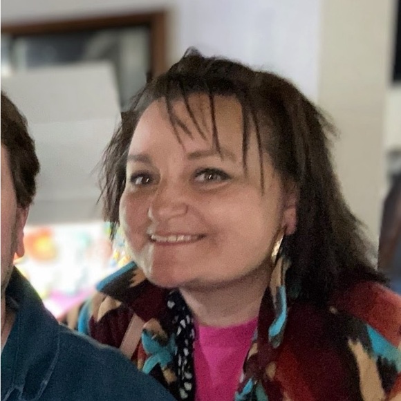 Meet your Posher, Kelly - Picture 3 of 7